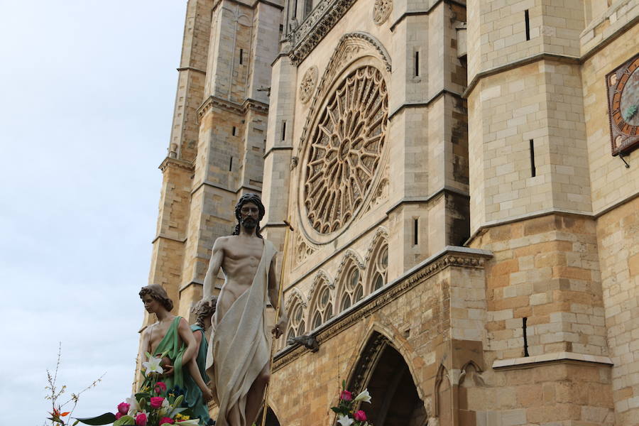Fotos: Procesión Camino de la Luz