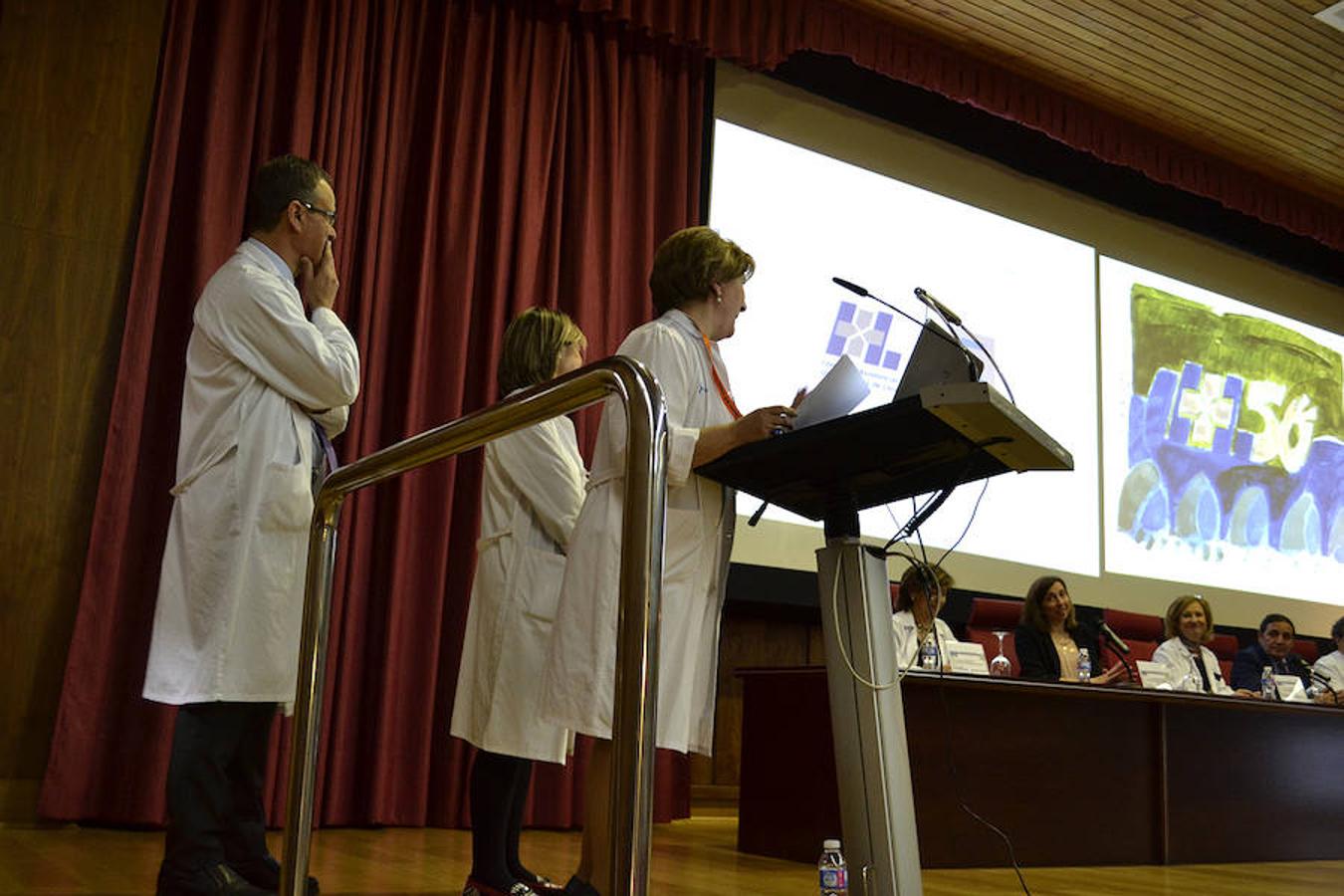 Fotos: El consejero de Sanidad visita el Hospital de León para la entrega del Sello de Excelencia EFQM 400+