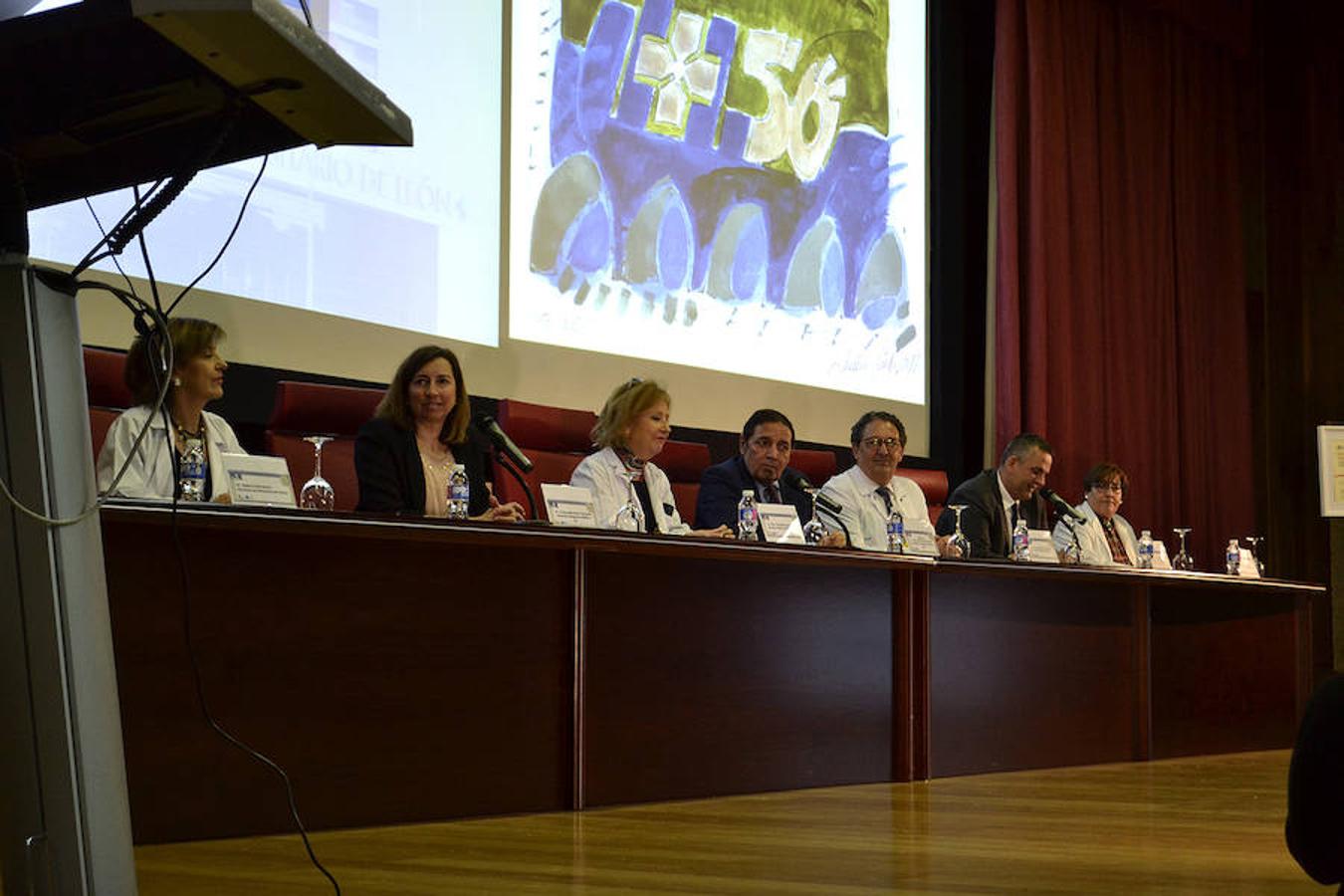 Fotos: El consejero de Sanidad visita el Hospital de León para la entrega del Sello de Excelencia EFQM 400+