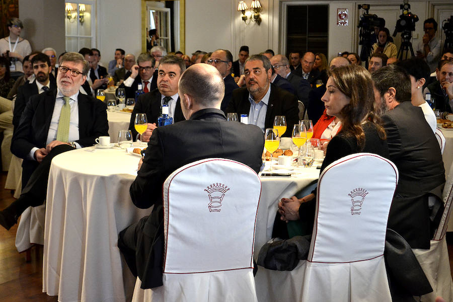 Fotos: Desayuno con Albert Rivera