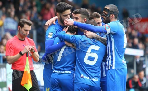 La Ponferradina obtiene un amargo punto en el Toralín