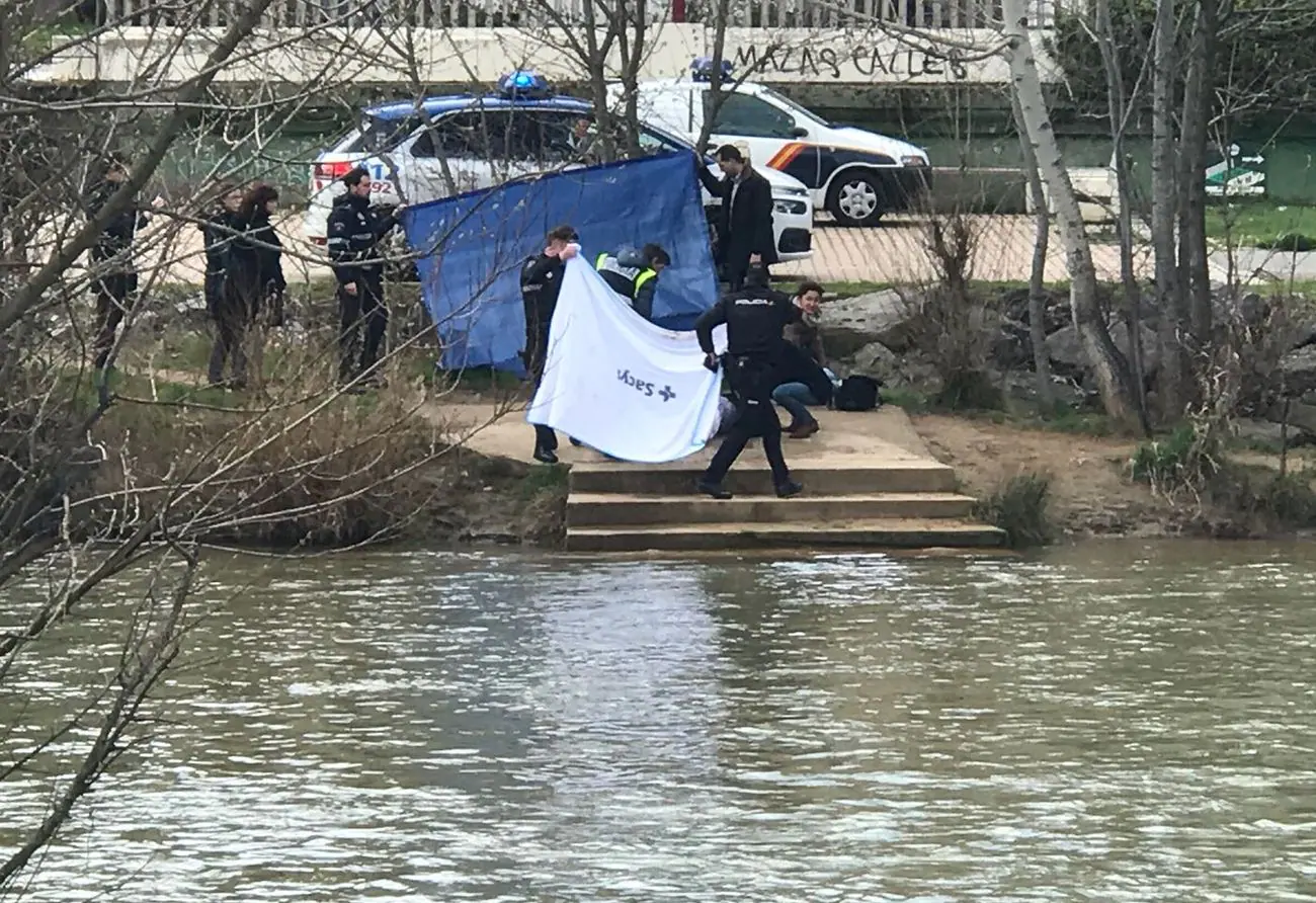 Localizan el cuerpo sin vida de una persona en el Bernesga a su paso por la capital