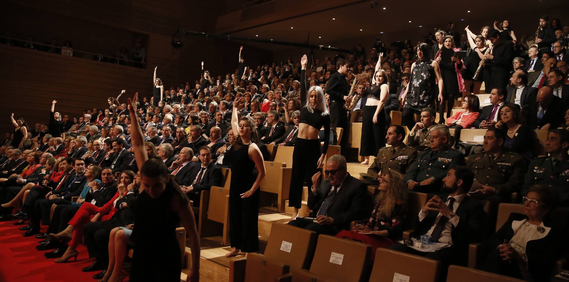 El presidente de la Junta reclama escuchar más a la sociedad civil y aboga por un proyecto europeo más cercano, humano y más democrático