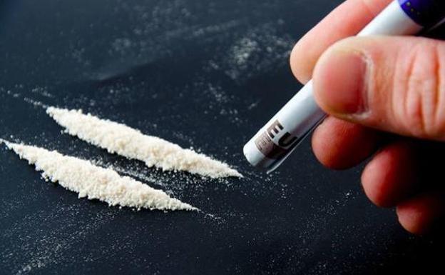 Cocaína dispuesta para ser esnifada. 