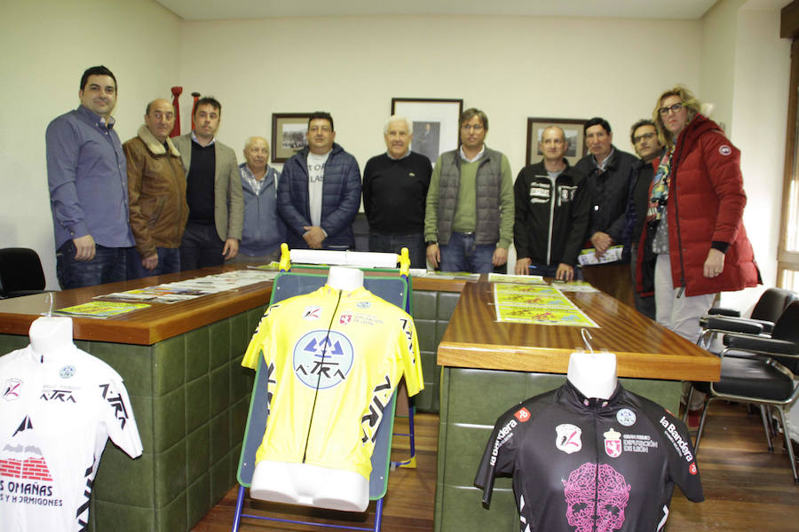 Fotos: Presentan la I Vuelta a León junior