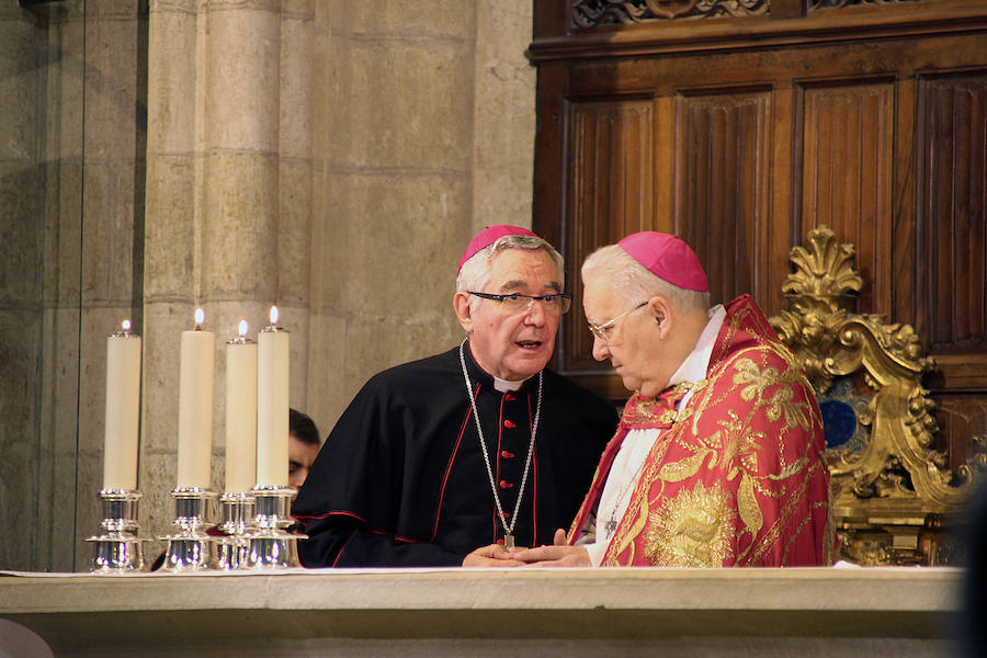 Fotos: La Cruz de Liébana llega a León