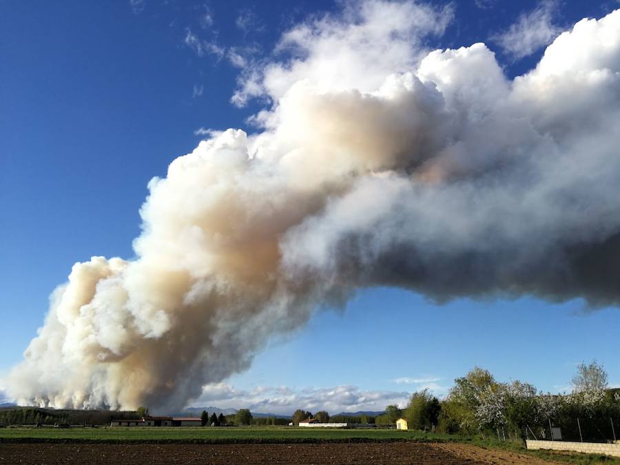 Fotos: Incendio en Santa Colomba de Curueño