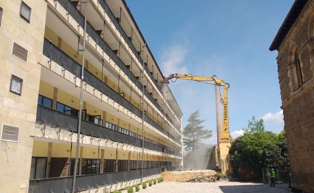 Una 'pinza' comienza a 'morder' la techumbre de la zona norte de San Marcos.