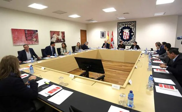 Junta de Portavoces de las Cortes.