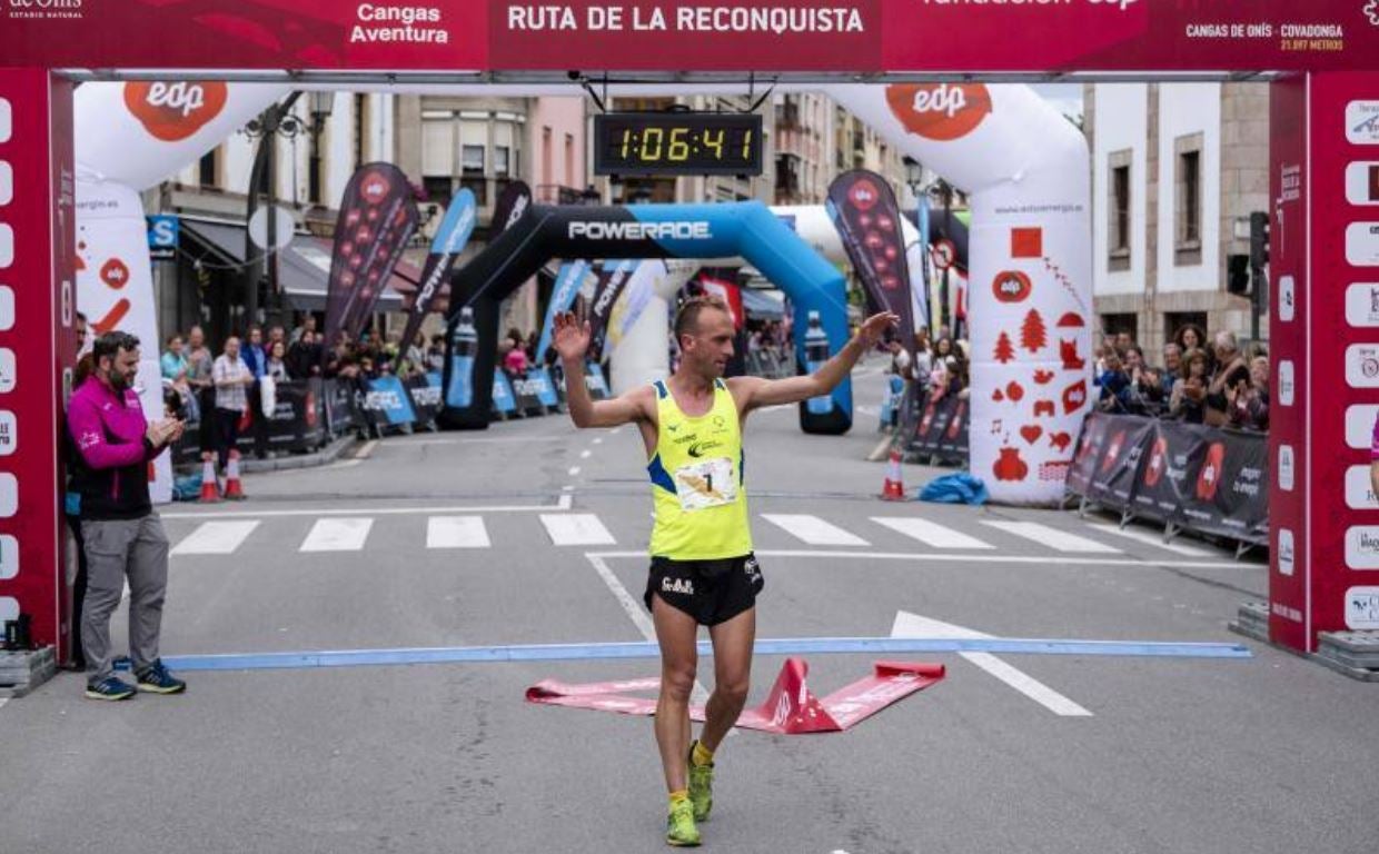 Fotos: Sergio Sánchez pulveriza el récord de la Ruta de la Reconquista