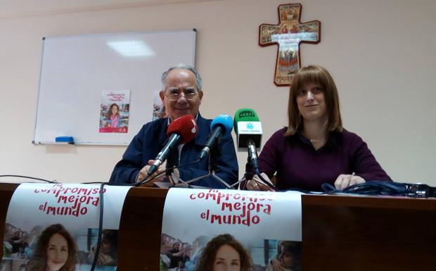 El consiliario de Cáritas Ponferrada, José Antonio Prada, en la presentación.