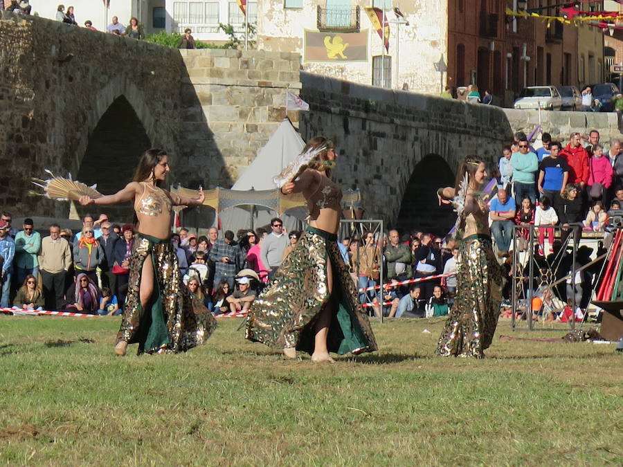 Fotos: Tradicional representación de las Justas medievales en Hospital de Órbigo