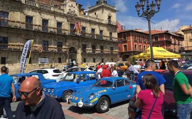 Concentración en la Plaza Mayor.