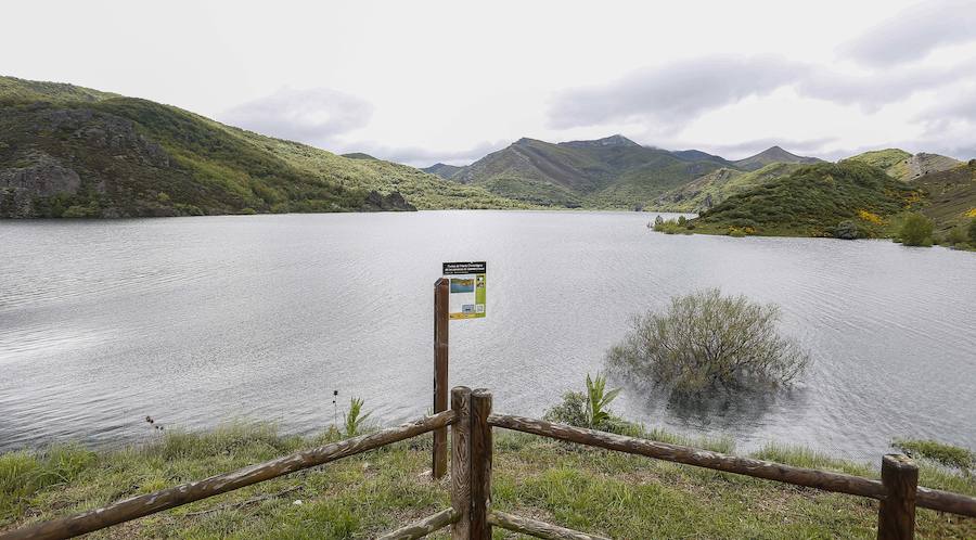 Fotos: Embalse de los Barrios de Luna al 96% de su capacidad