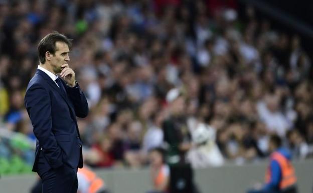 Lopetegui, durante el partido ante Túnez.