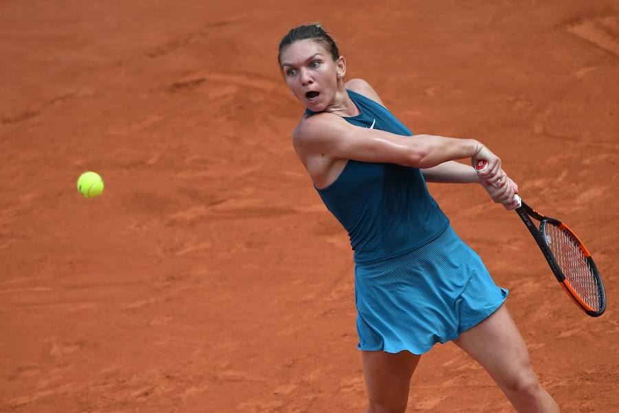 Halep derrota a la estadounidense Stephens en la final de Roland Garros femenino. La rumana, número uno del mundo, se hace así con su primer Grand Slam tras tres intentos fallidos 