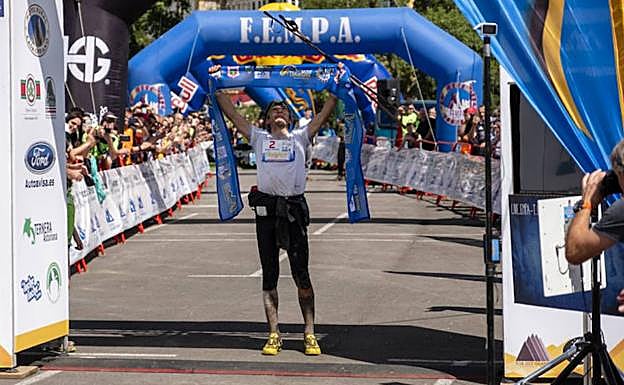Manuel Merillas, en la entrada a meta.