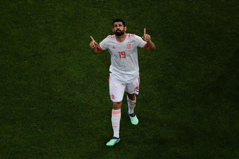 Costa celebra uno de sus goles a Portugal.