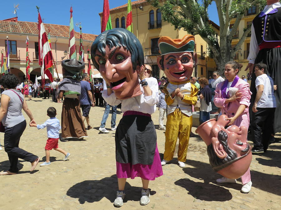 Fotos: La Plaza del Grano se estrena