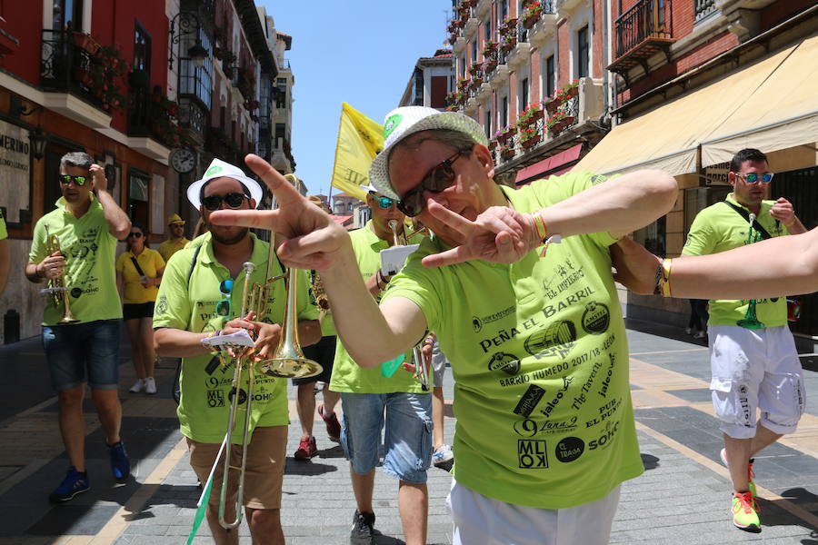 Fotos: Las peñas encienden San Juan y San Pedro