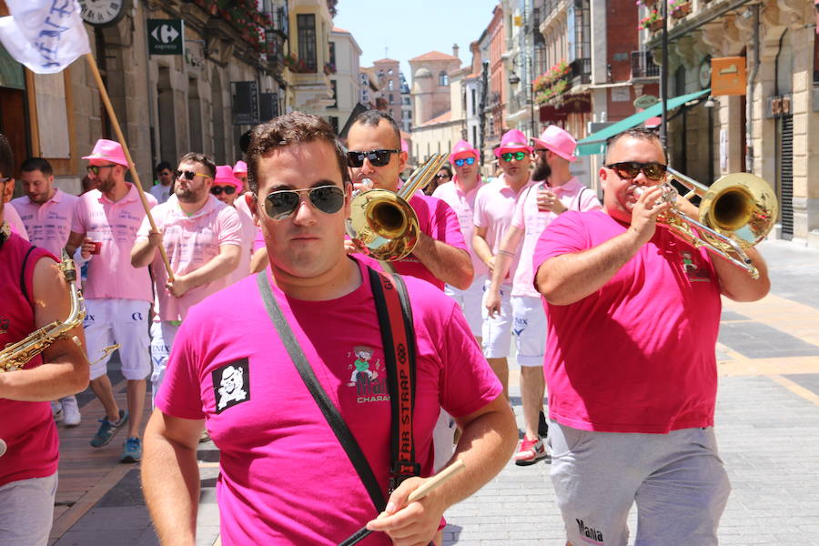 Fotos: Las peñas encienden San Juan y San Pedro