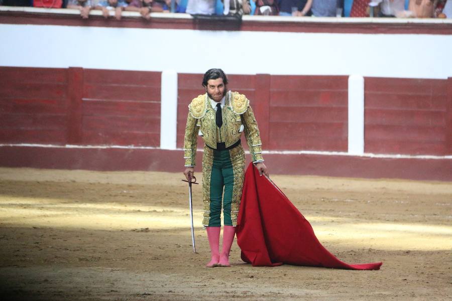 Fotos: Corrida del día  de San Juan, Morante, Manzanares, Talavante y Roca Rey