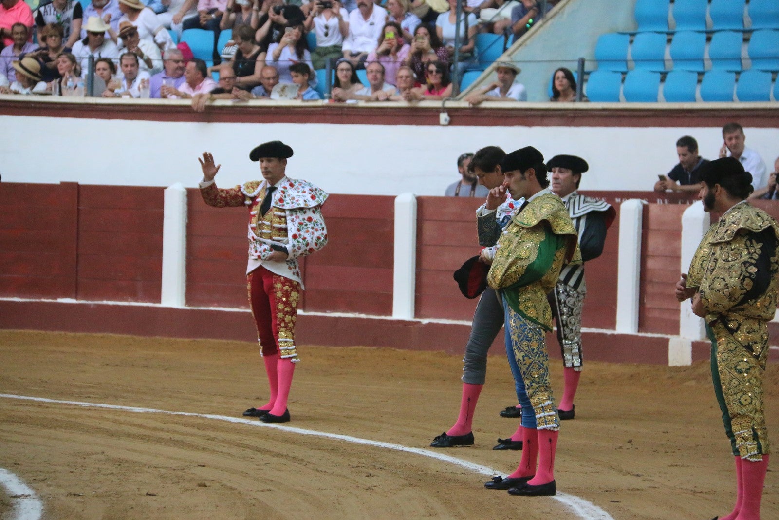 Fotos: Corrida del día  de San Juan, Morante, Manzanares, Talavante y Roca Rey