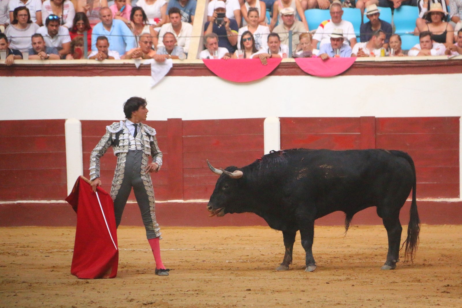 Fotos: Corrida del día  de San Juan, Morante, Manzanares, Talavante y Roca Rey