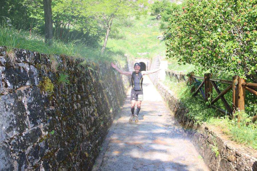 Primera prueba de la Copa Diputación de Trail 2018 que se celebra en el entrono de la localidad de Valporquero adentrandose en la cueva para recorrerla durante 400mts