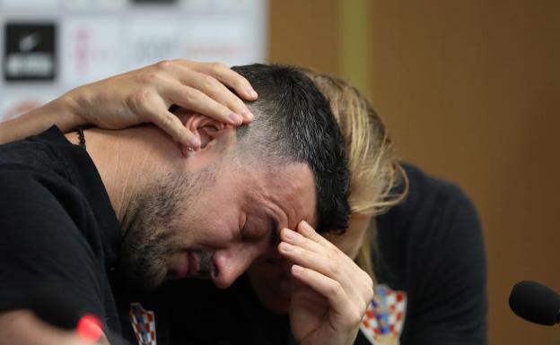 Danijel Subasic, llorando al recordar al fallecido Custic. 