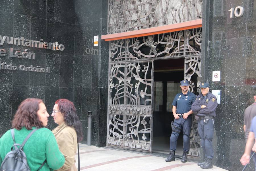 Fotos: Registros de la UDEF en el Ayuntamiento de León