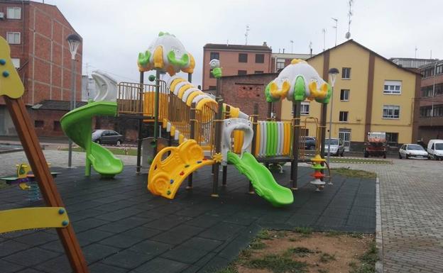 Parque infantil en Villarejo de Órbigo instalado por Agema.