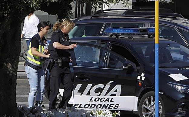 Agentes de la UDEF en el marco de la Operación Enredadera. 