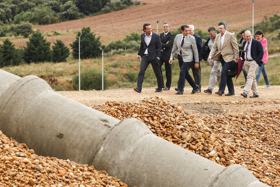 Fotos: Suárez-Quiñones visita el CTR de San Román de la Vega