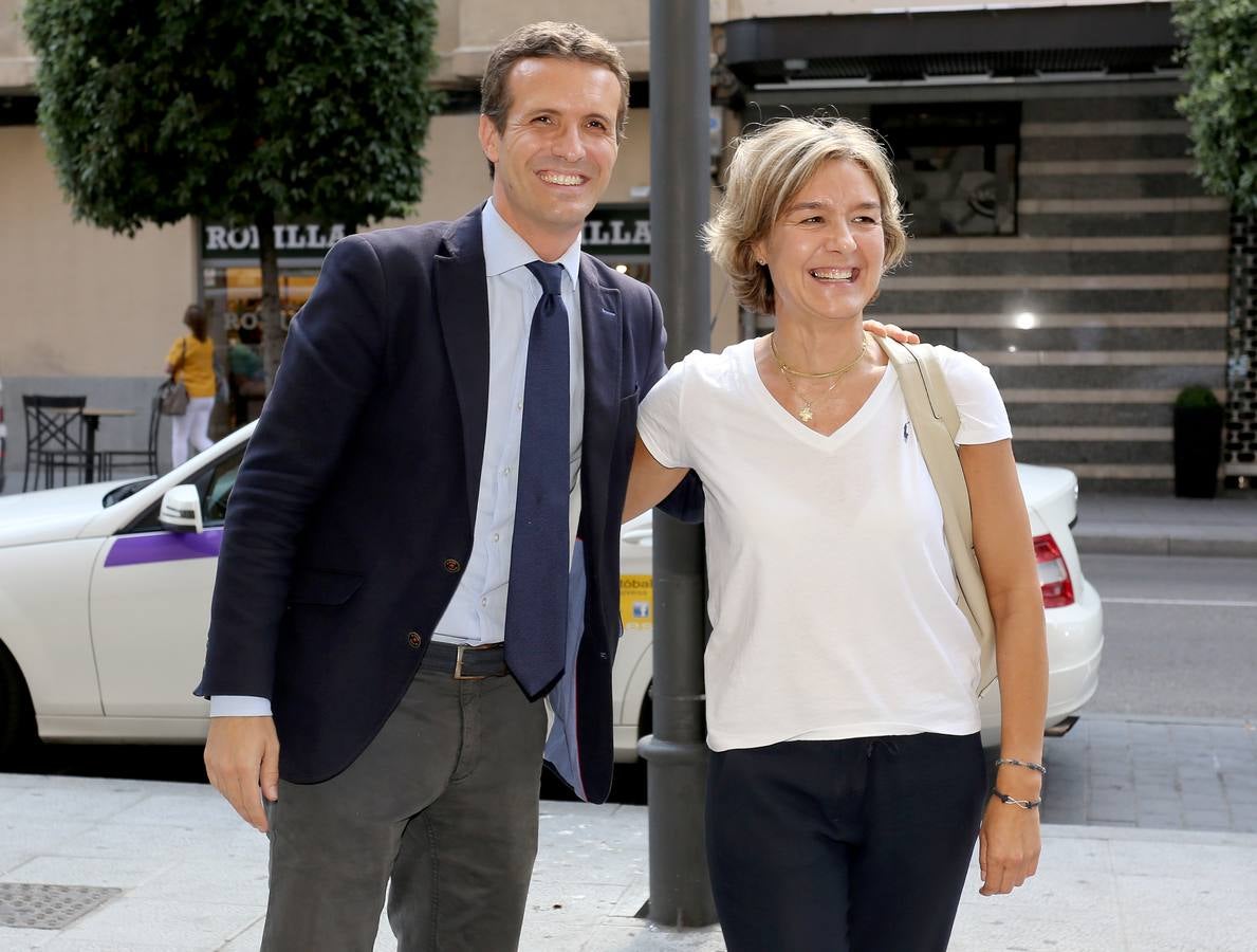 La exministra de Agricultura, la vallisoletana Isabel García Tejerina, arropa a Casado como presidente del PP por su proyecto cargado de ilusión, de generosidad, de equipo y de proyecto de valores y convicciones para España