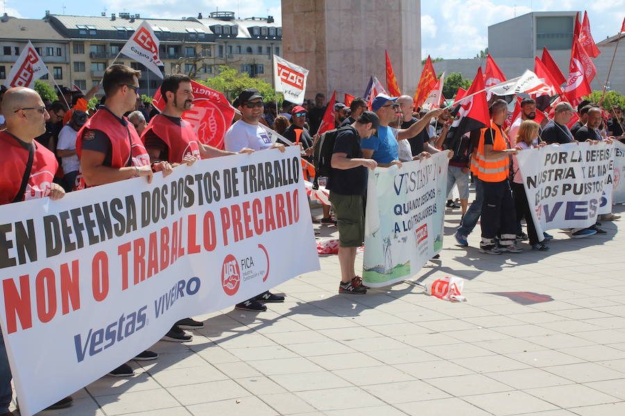 Fotos: La manifestación parte de la delegación territorial de la Junta