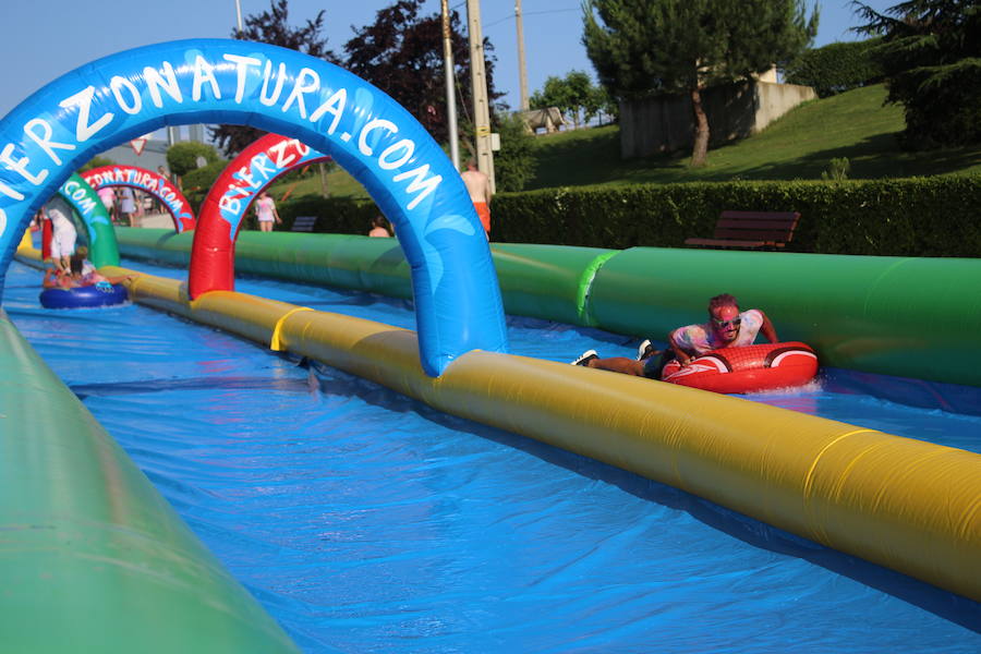 Fotos: La Color Party de La Virgen del Camino celebra su cuarta edición