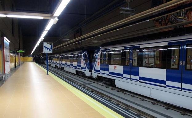 Detenido por matar a un hombre empujándole a las vías del Metro en Madrid