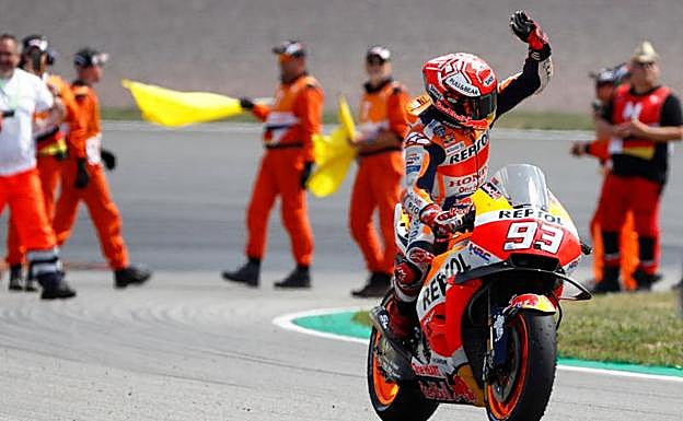 Márquez celebrando su victoria