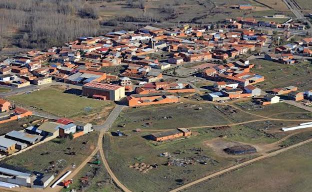 Una vista aérea de Valcabado. 