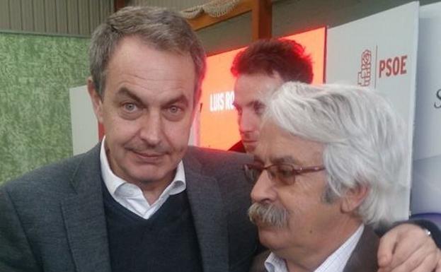 El exalcalde de Valderrueda, José Antonio Rodrigo Aláez, junto al expresidente Jose Luis Rodríguez Zapatero 