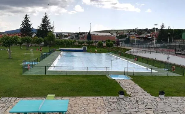 Este complejo cuenta con tres piscinas 