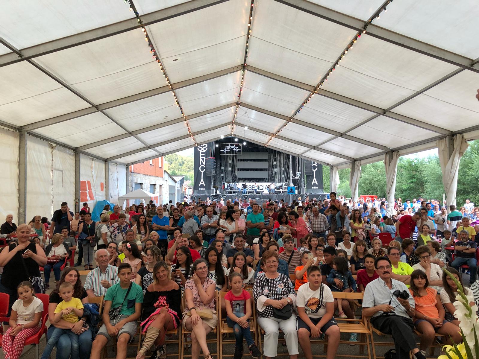 Fotos: Pola ya está en fiestas