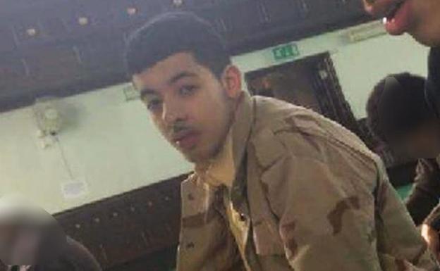 Salman Abedi, sospechoso del atentado en el Manchester Arena, durante el concierto de Ariana Grande . 