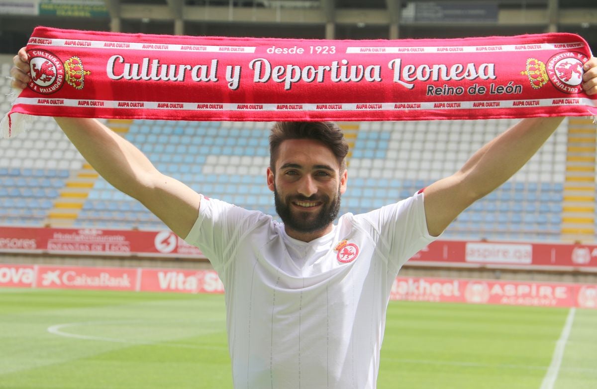 Fotos: Mancebo ya viste la camiseta de la Cultural