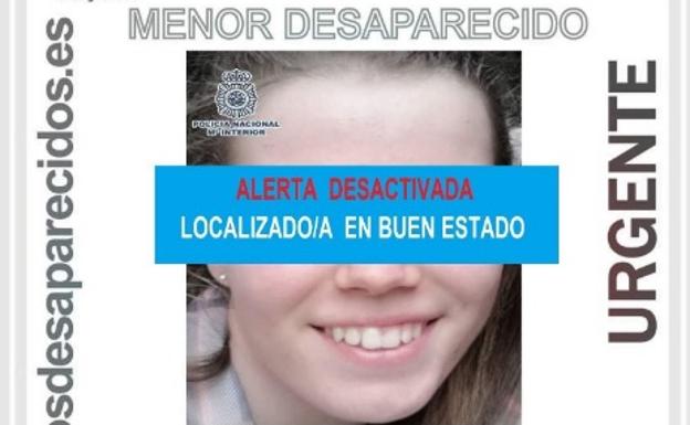 Cartel confirmando la desaparición de la joven. 