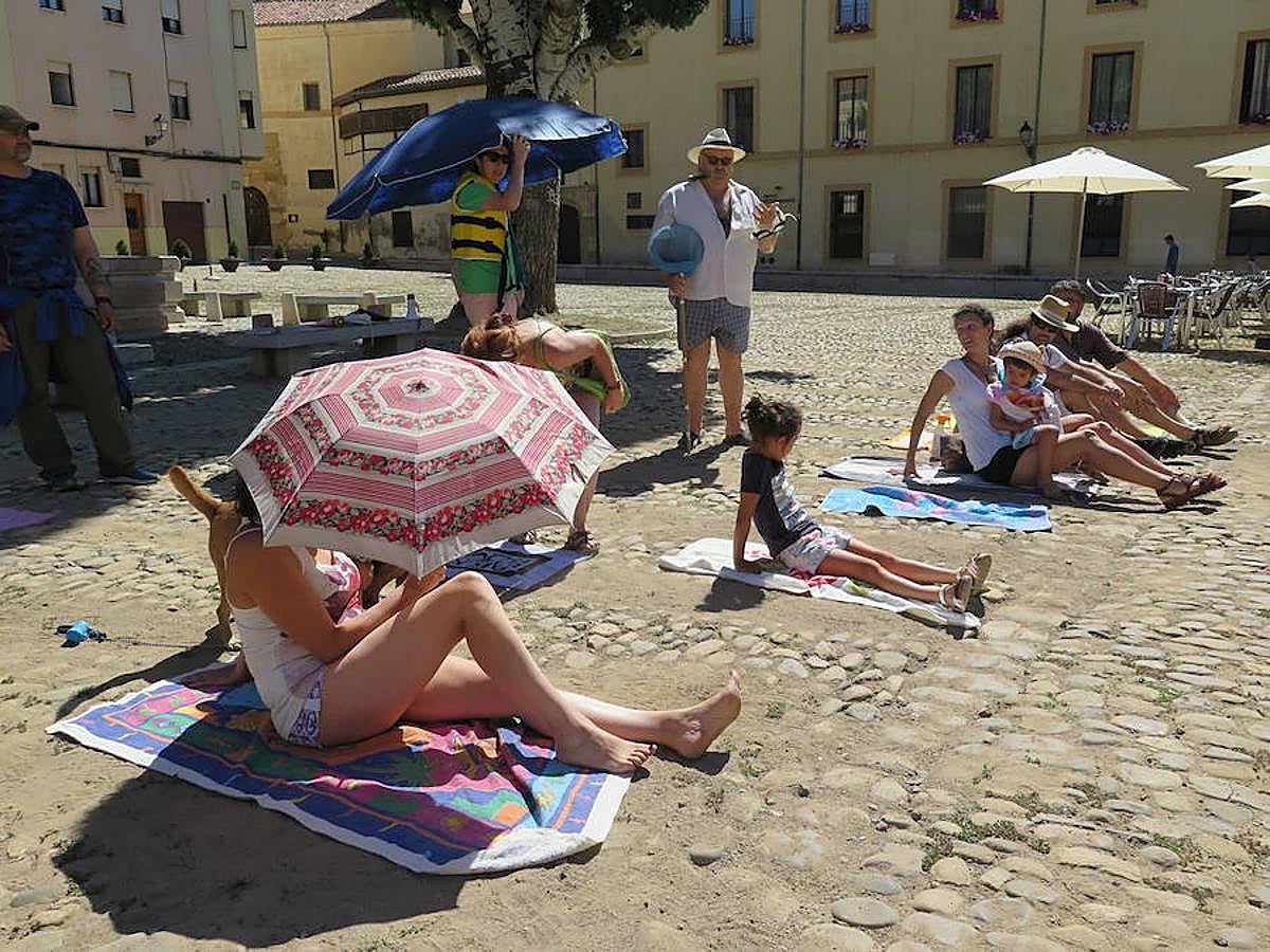 Fotos: Concentración en la &#039;Playa del Grano&#039;