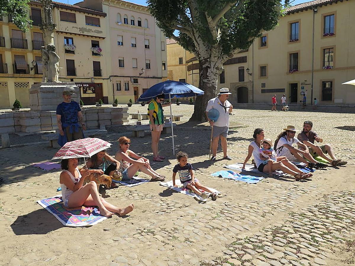 Fotos: Concentración en la &#039;Playa del Grano&#039;