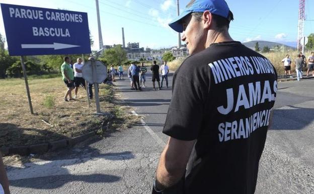 Trabajadores de Astur Leonesa durante una protesta.