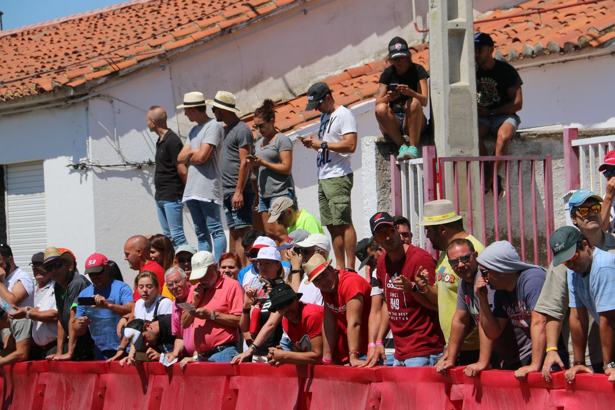 Fotos: Las imágenes del ambiente de La Bañeza durante el Gran Premio de Velocidad